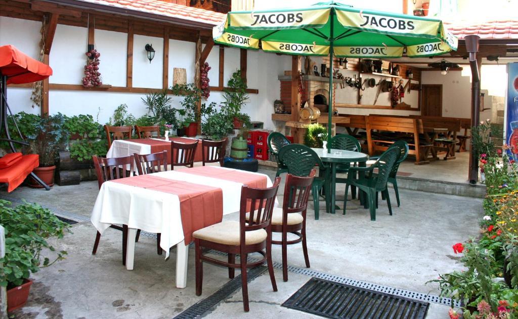 Family Hotel Zora Raslog Exterior foto