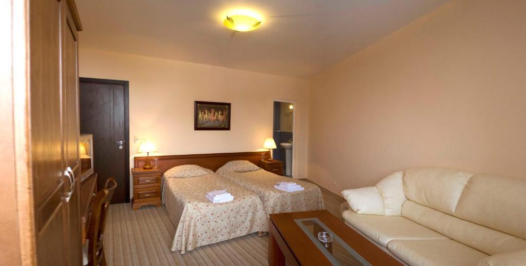 Family Hotel Zora Raslog Zimmer foto