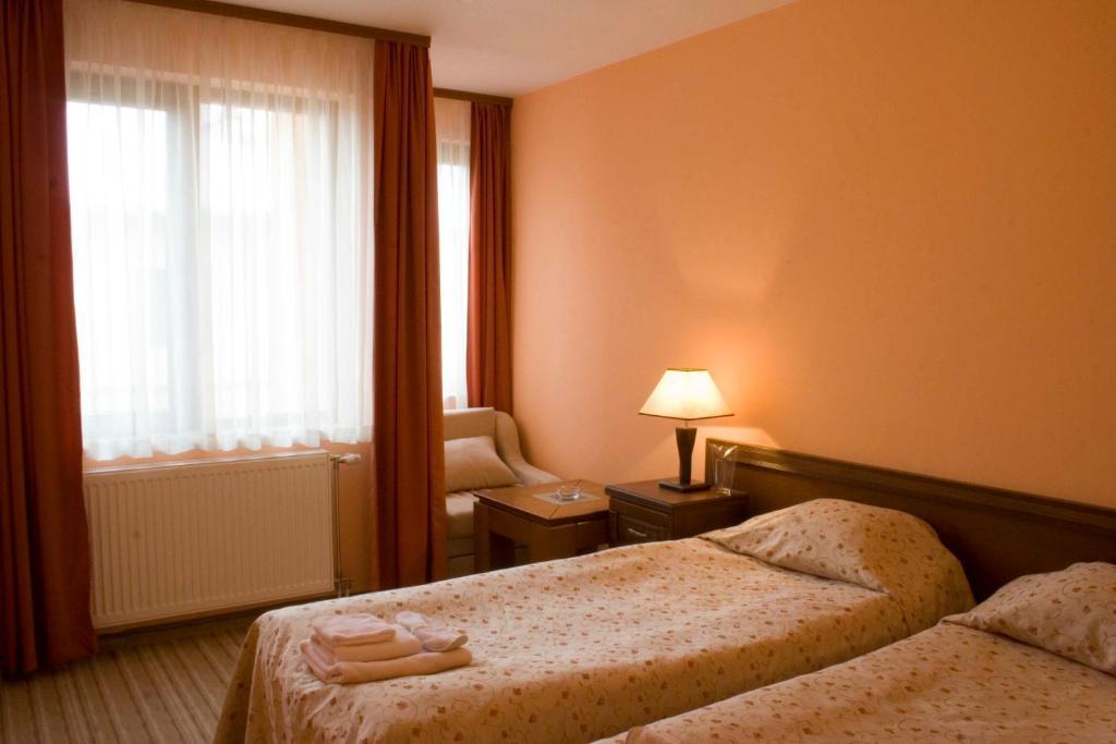 Family Hotel Zora Raslog Zimmer foto