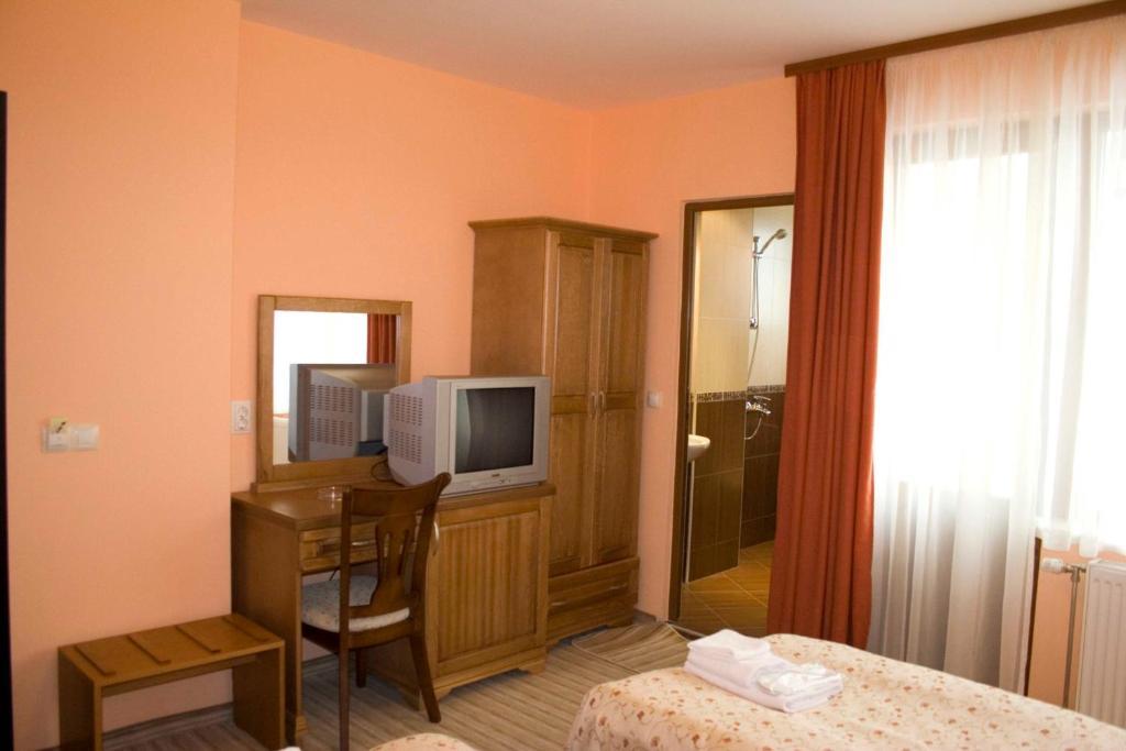 Family Hotel Zora Raslog Zimmer foto