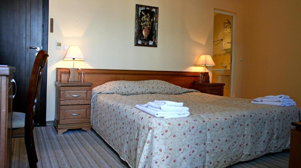 Family Hotel Zora Raslog Zimmer foto
